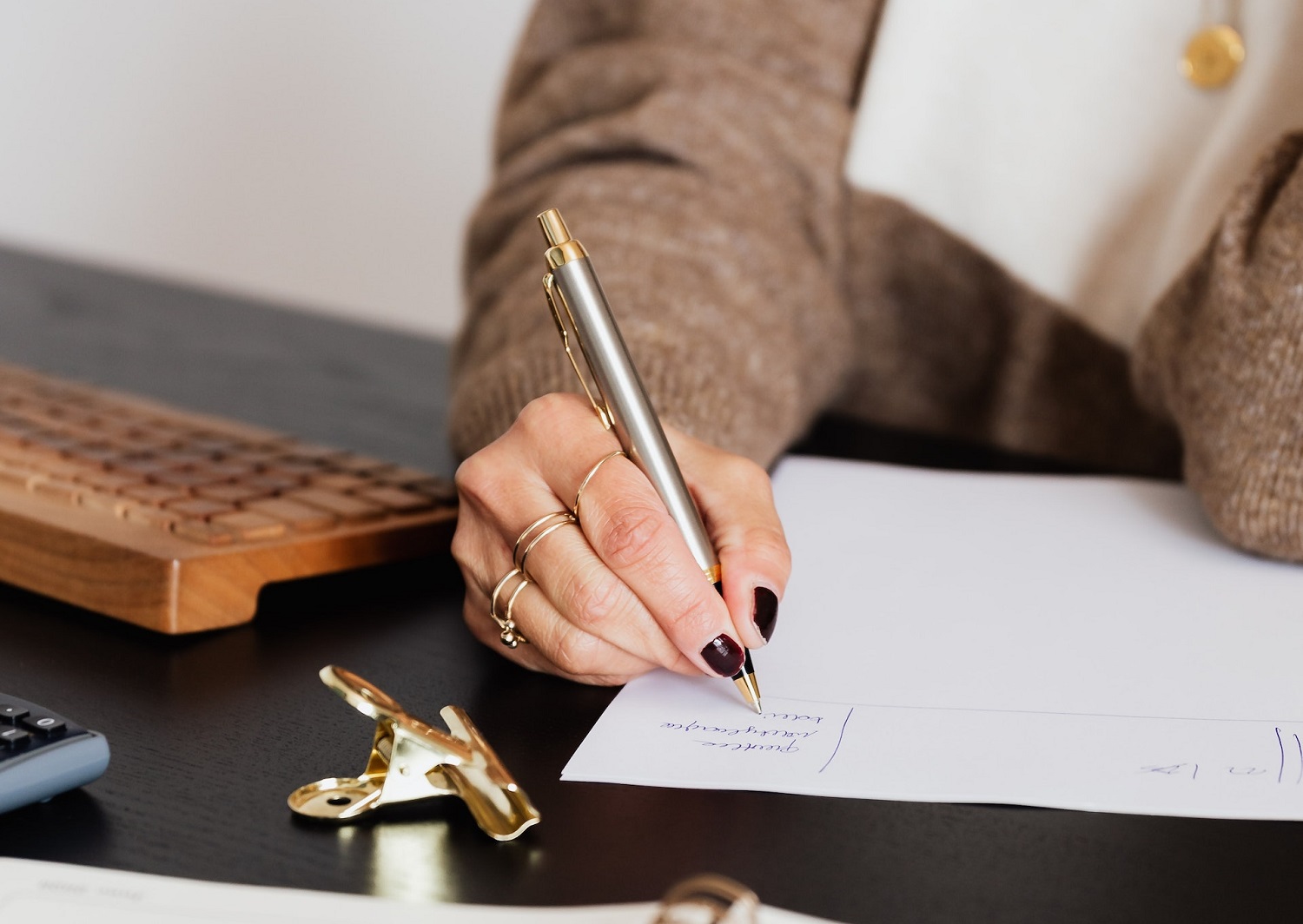 What Is a Eulogy and How Do I Write One?